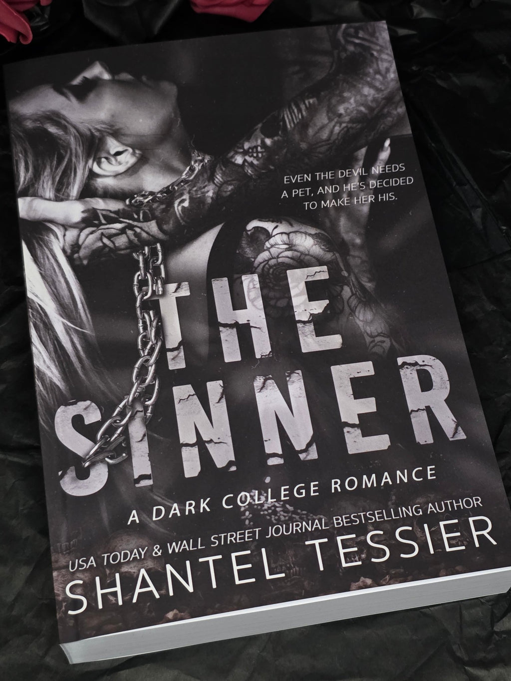 The Sinner, by Shantel Tessier (softback, english edition) - Book - The Dark Rose Emporium