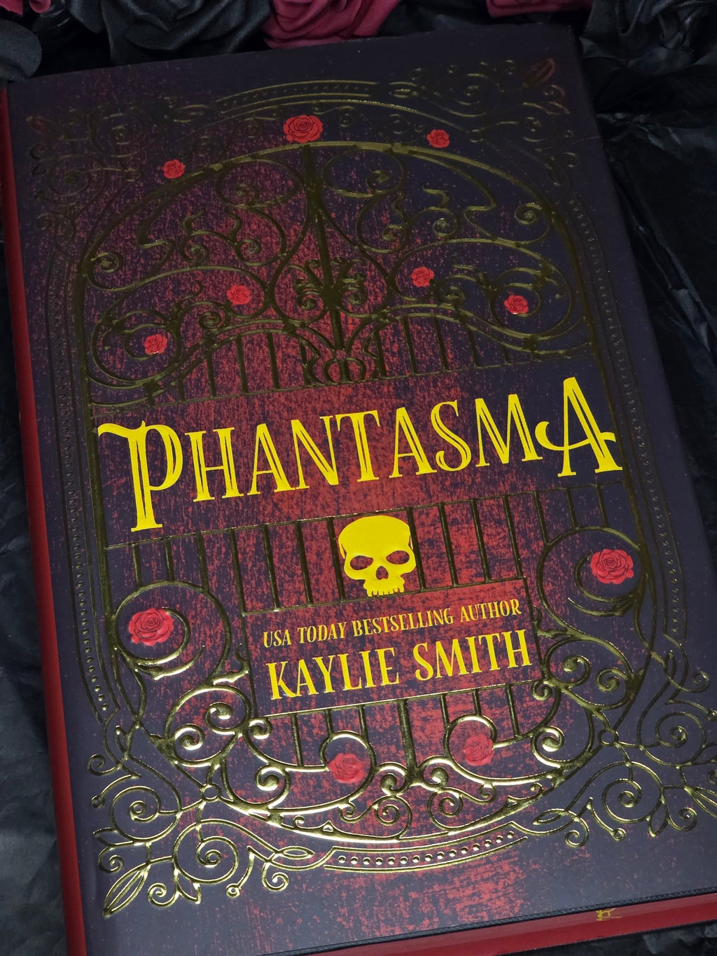 Phantasma (Wicked Games 1) (Deluxe Edition) , by Kaylie Smith (hardback, english edition) - Book - The Dark Rose Emporium