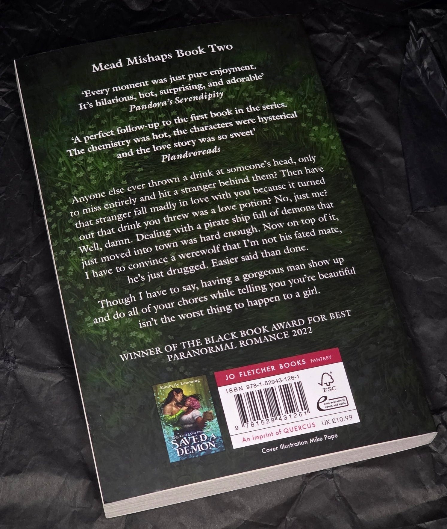 That Time I Got Drunk And Yeeted A Love Potion At A Werewolf (Mead Mishaps 2), by Kimberly Lemming (softback, english edition) - Book - The Dark Rose Emporium