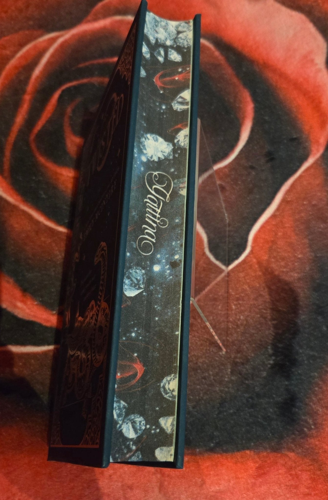 Twisted (Collector's Edition) (Never After 4), by Emily McIntire (hardback, english edition) - Book - The Dark Rose Emporium