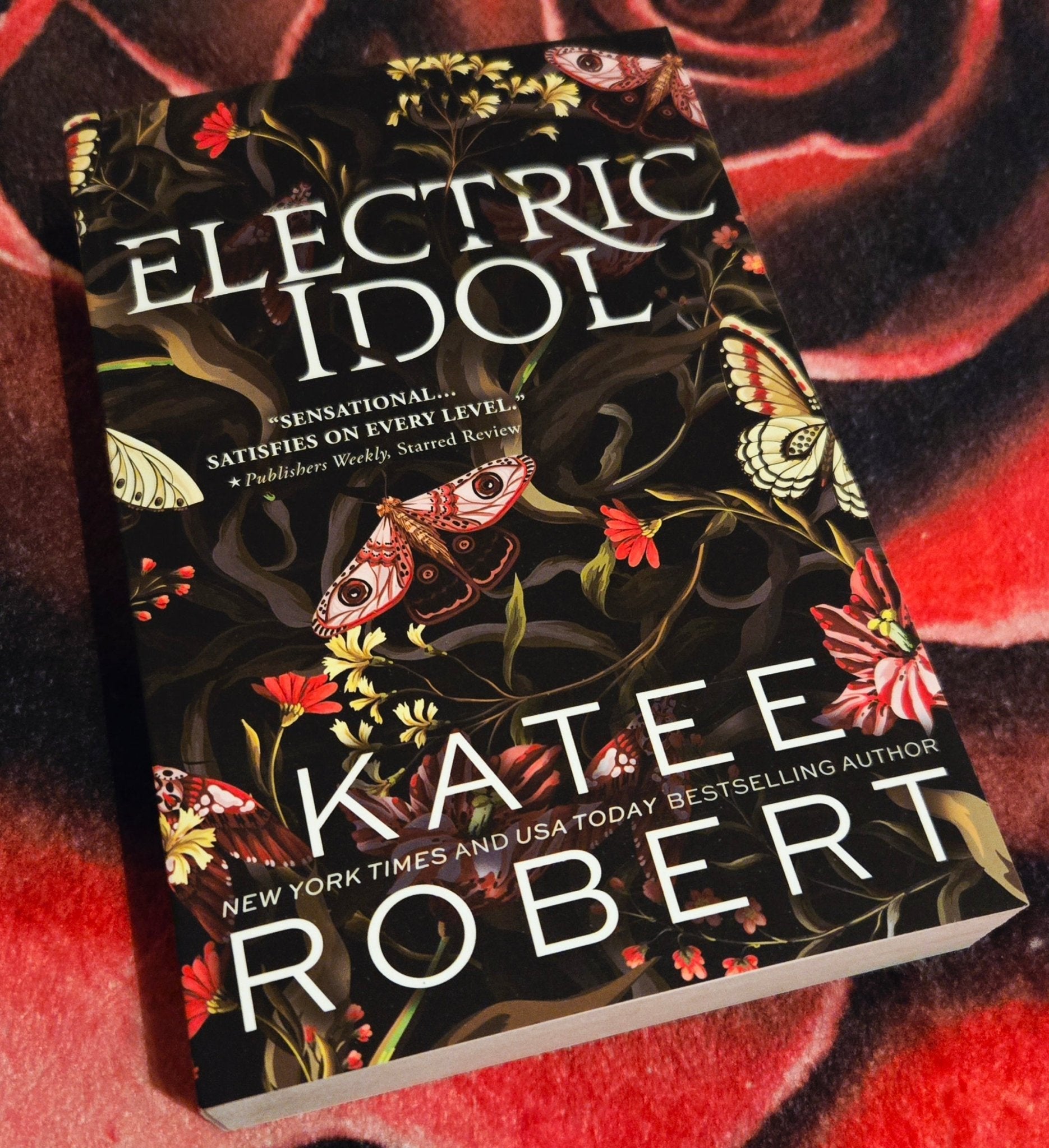 Electric Idol (Dark Olympus 2), by Katee Robert (softback, english edition) - Book - The Dark Rose Emporium