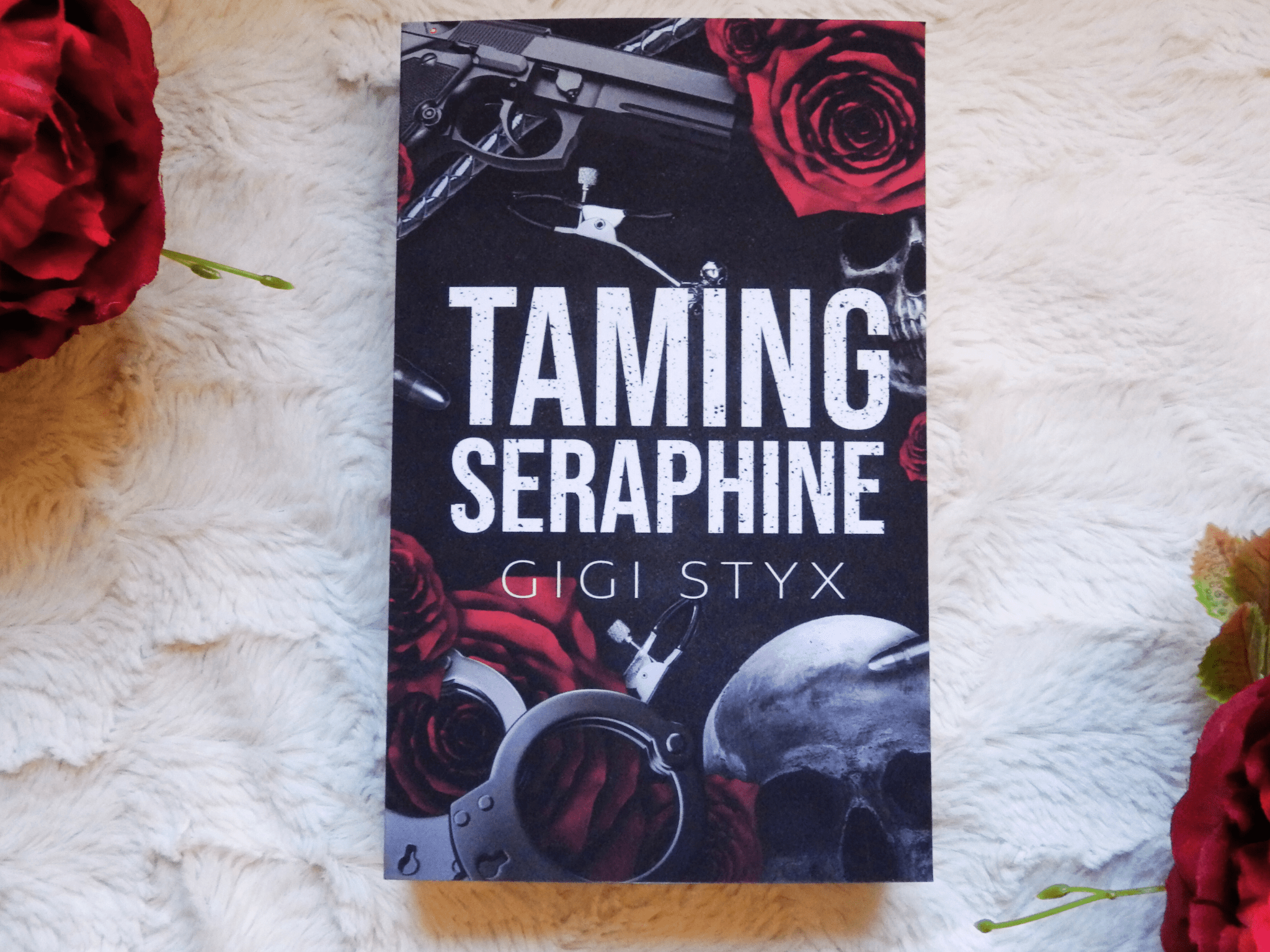 Taming Seraphine, Gigi Styx (softback) - Book - The Dark Rose Emporium